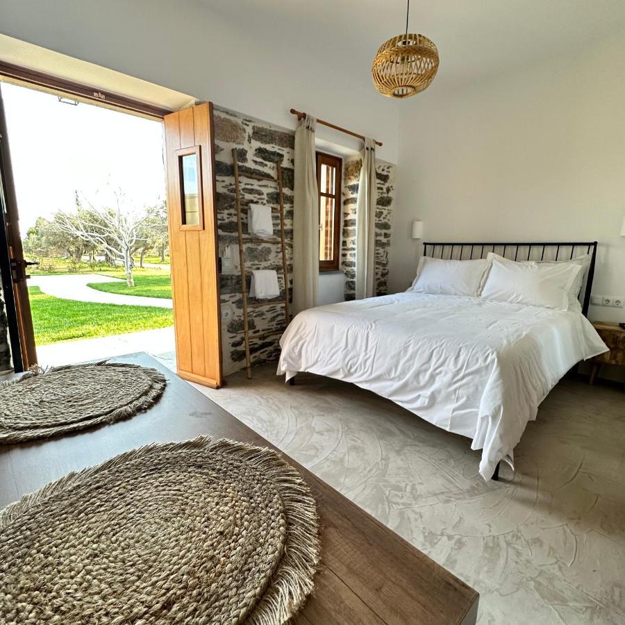 Peristerionas Estate Apartment Каристос Екстериор снимка